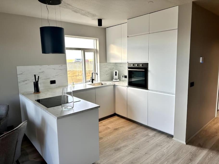 Elegant Apartment In Keflavík Kültér fotó